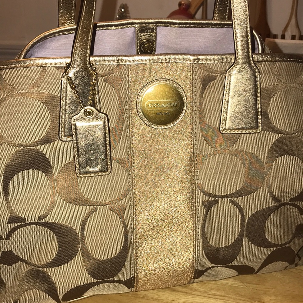 Coach Bag Tan & Gold